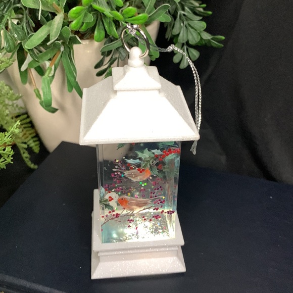 Beautiful GANZ led light up bird house shimmering glittery Christmas ornament - Picture 4 of 9